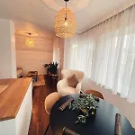 Bella * دي بان